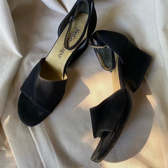 CERTIFIED Authentic Yves Saint Laurent black heels - Picture 1 of 10